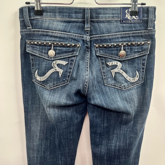 Y2k ROCK & REPUBLIC Flare Blue Jeans Rhinestone Studded Metal Punk Flap Womens 4 - Picture 6 of 14